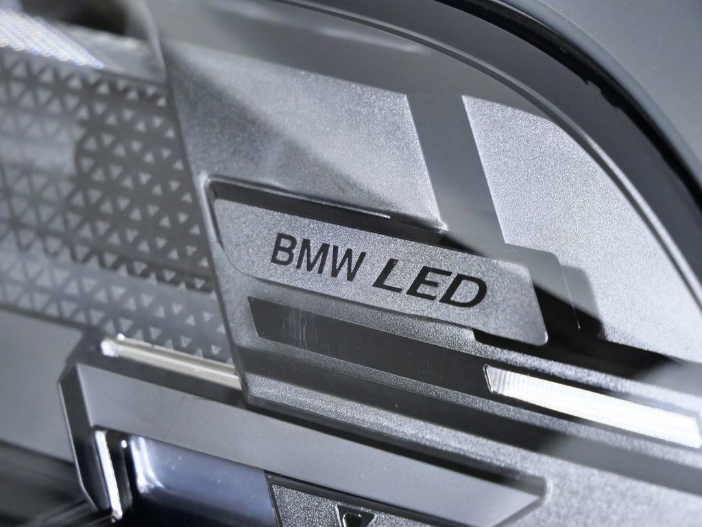 Thumbnail: 2026 BMW X5 - 7