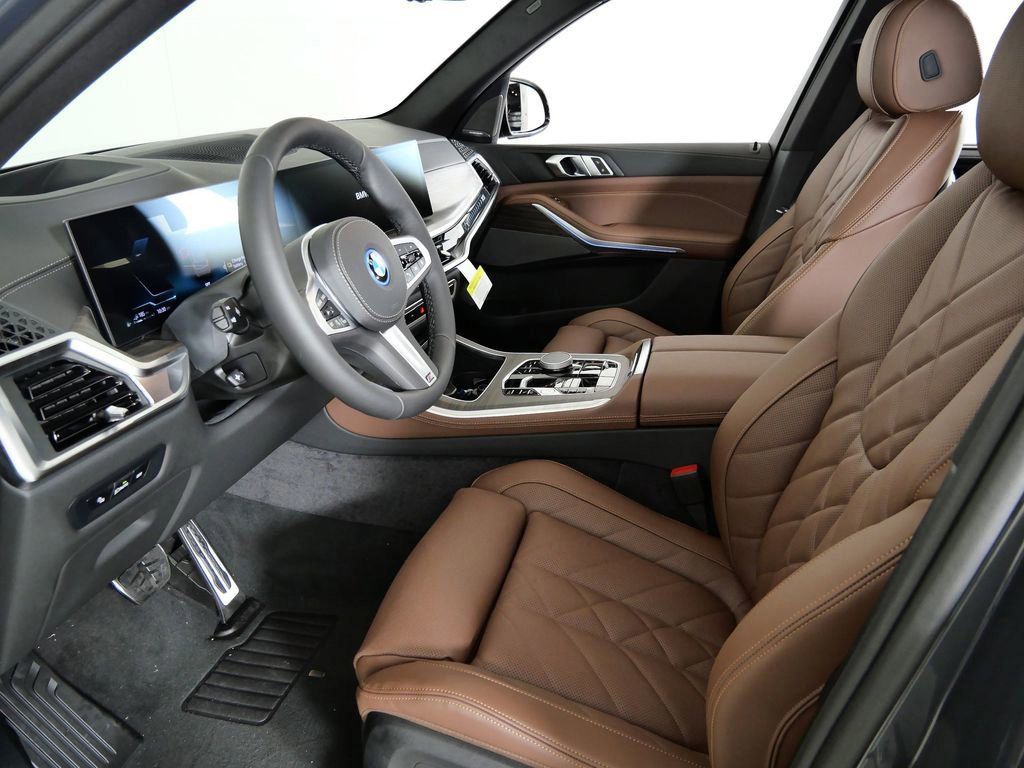 Thumbnail: 2026 BMW X5 - 38