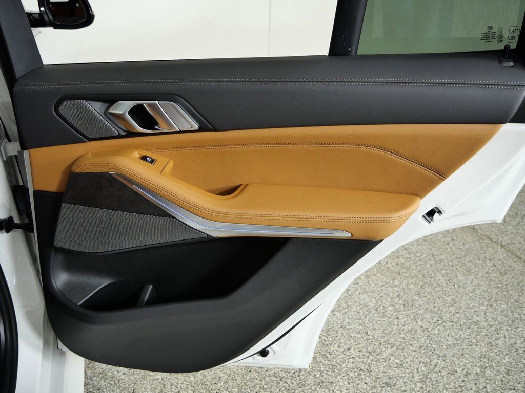 Thumbnail: 2026 BMW X5 - 31