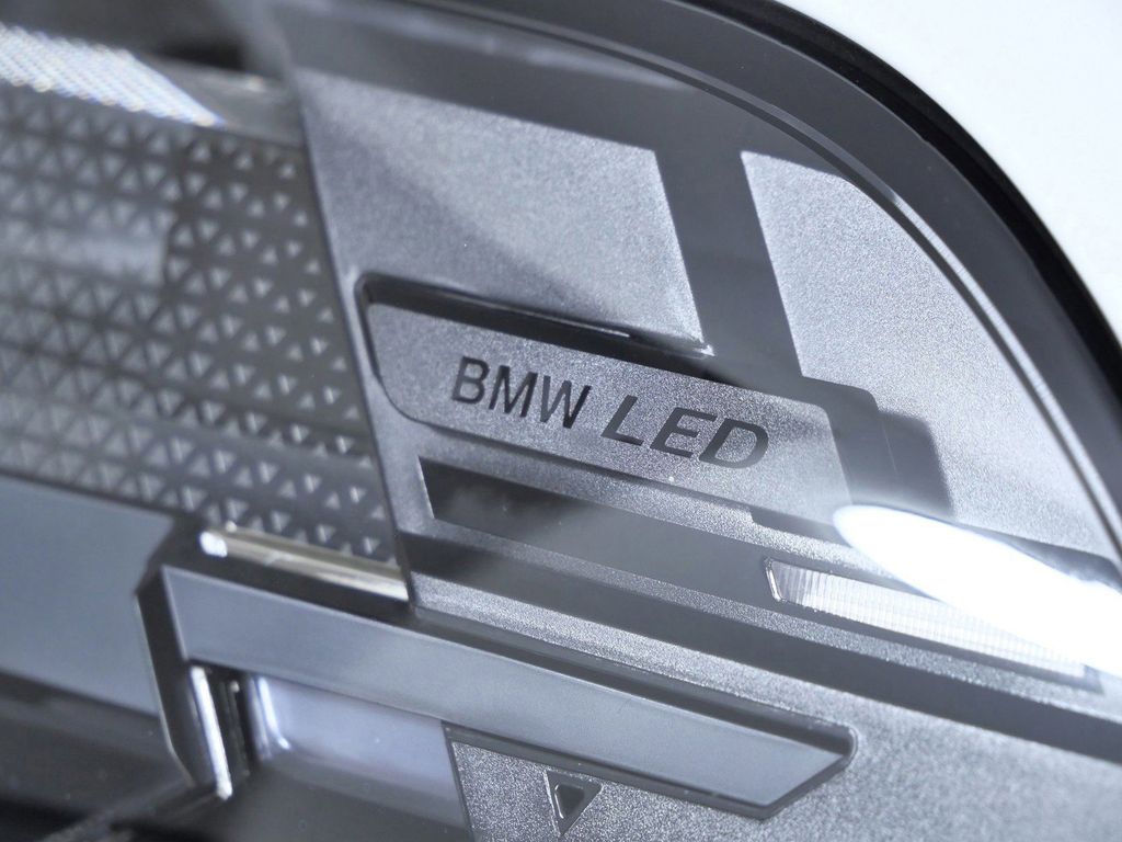 Thumbnail: 2026 BMW X5 - 7