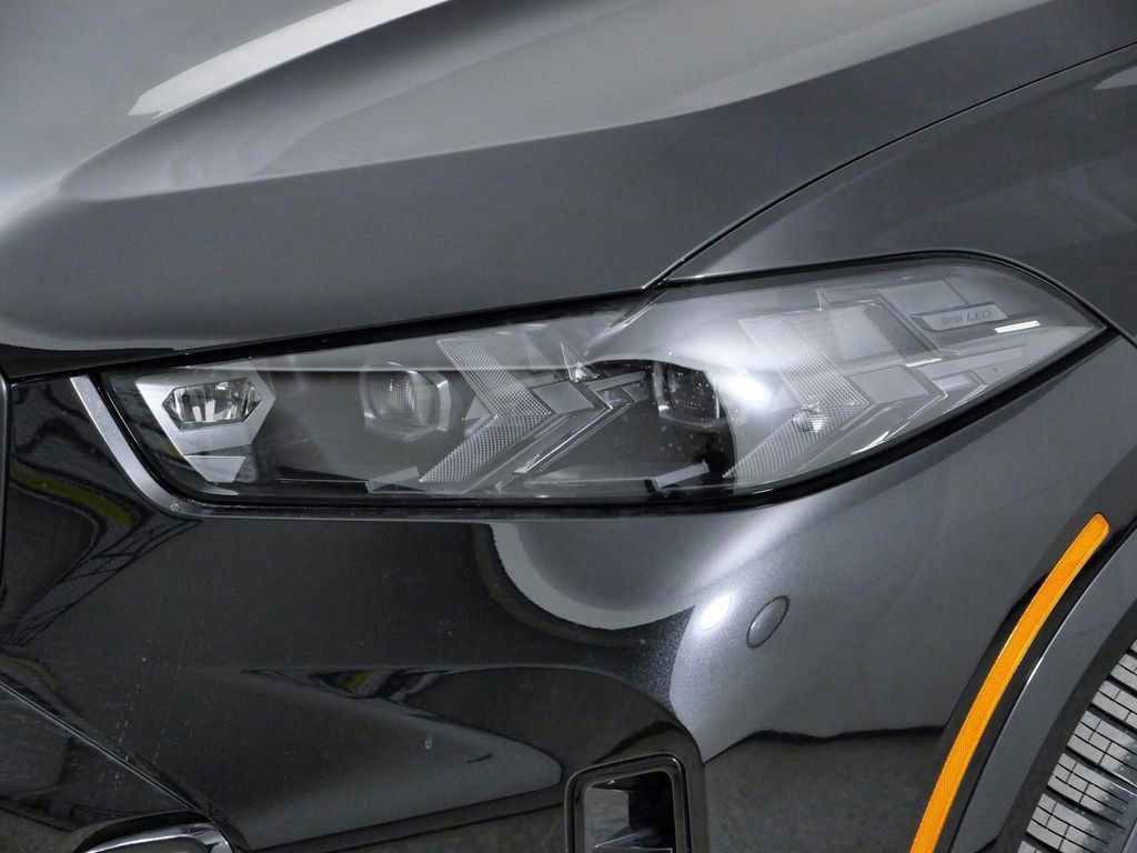 Thumbnail: 2026 BMW X5 - 16