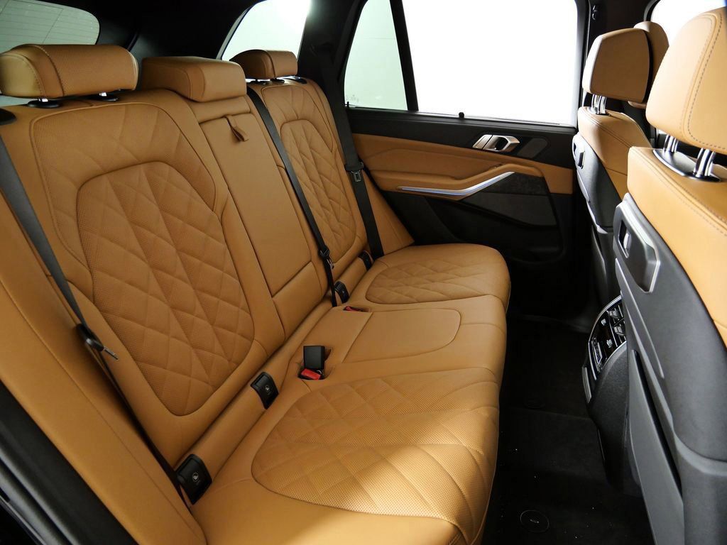 Thumbnail: 2026 BMW X5 - 31