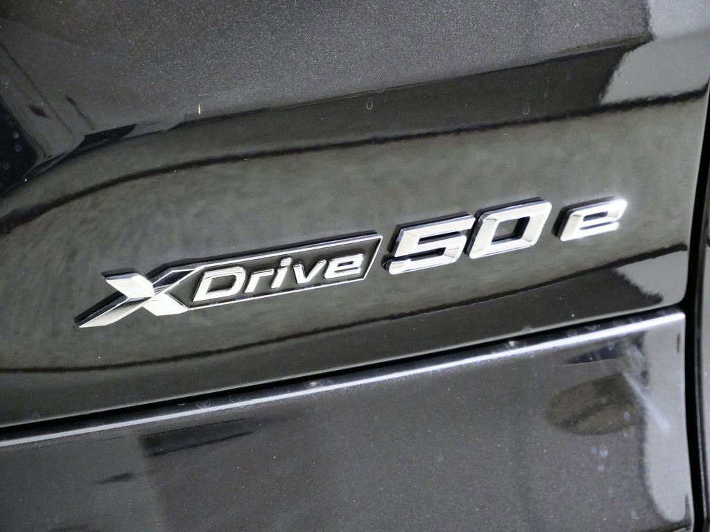 Thumbnail: 2026 BMW X5 - 22