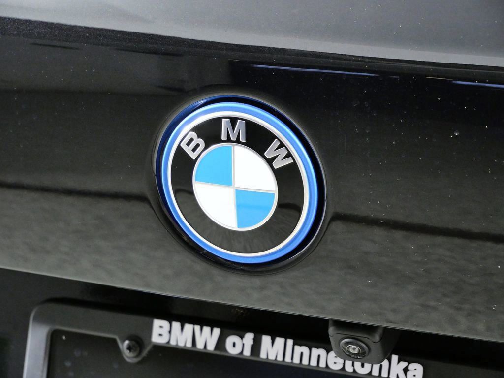 Thumbnail: 2026 BMW X5 - 21