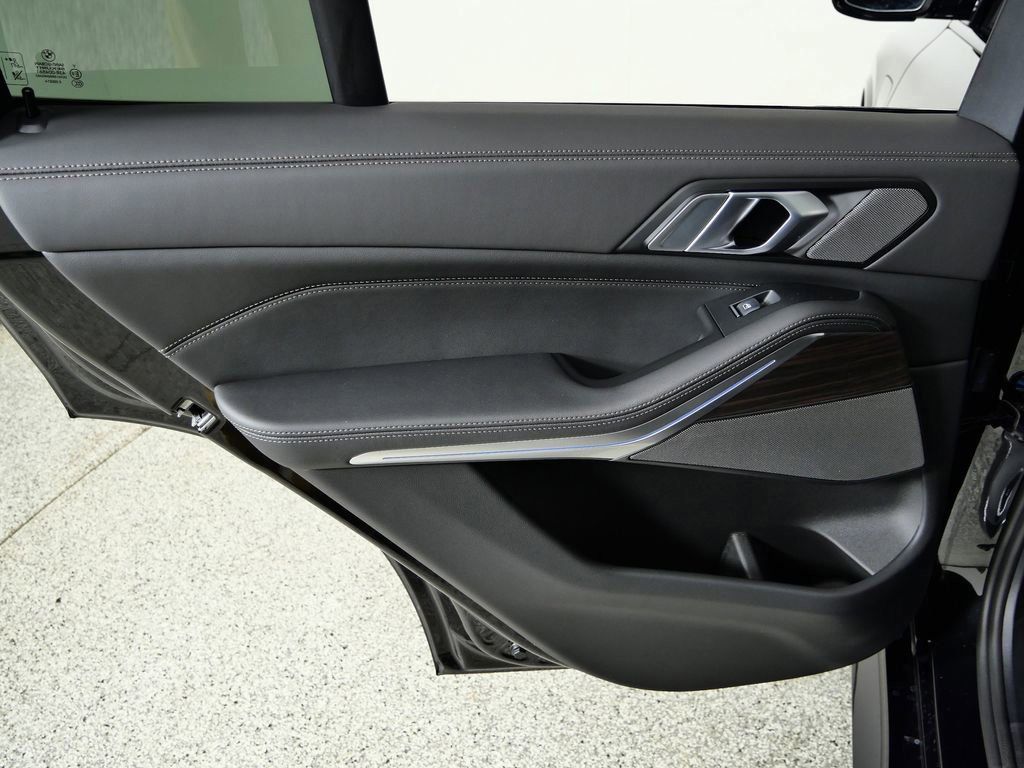 Thumbnail: 2026 BMW X5 - 34