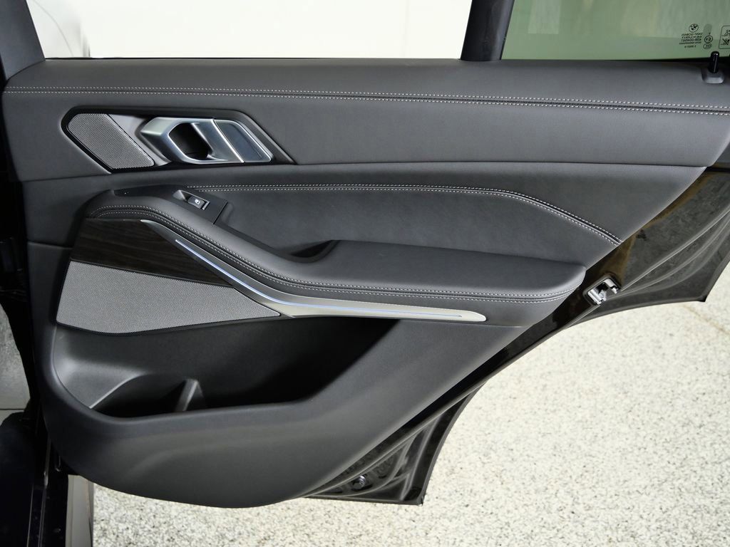 Thumbnail: 2026 BMW X5 - 30