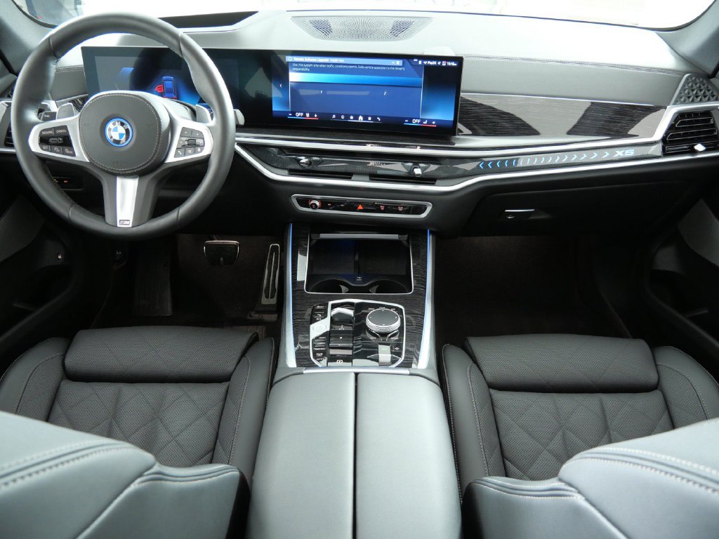 Thumbnail: 2026 BMW X5 - 2