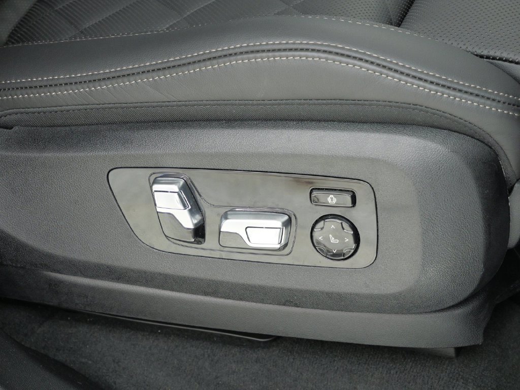 Thumbnail: 2026 BMW X5 - 31