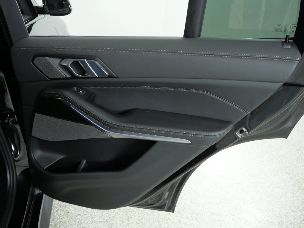 Thumbnail: 2026 BMW X5 - 34