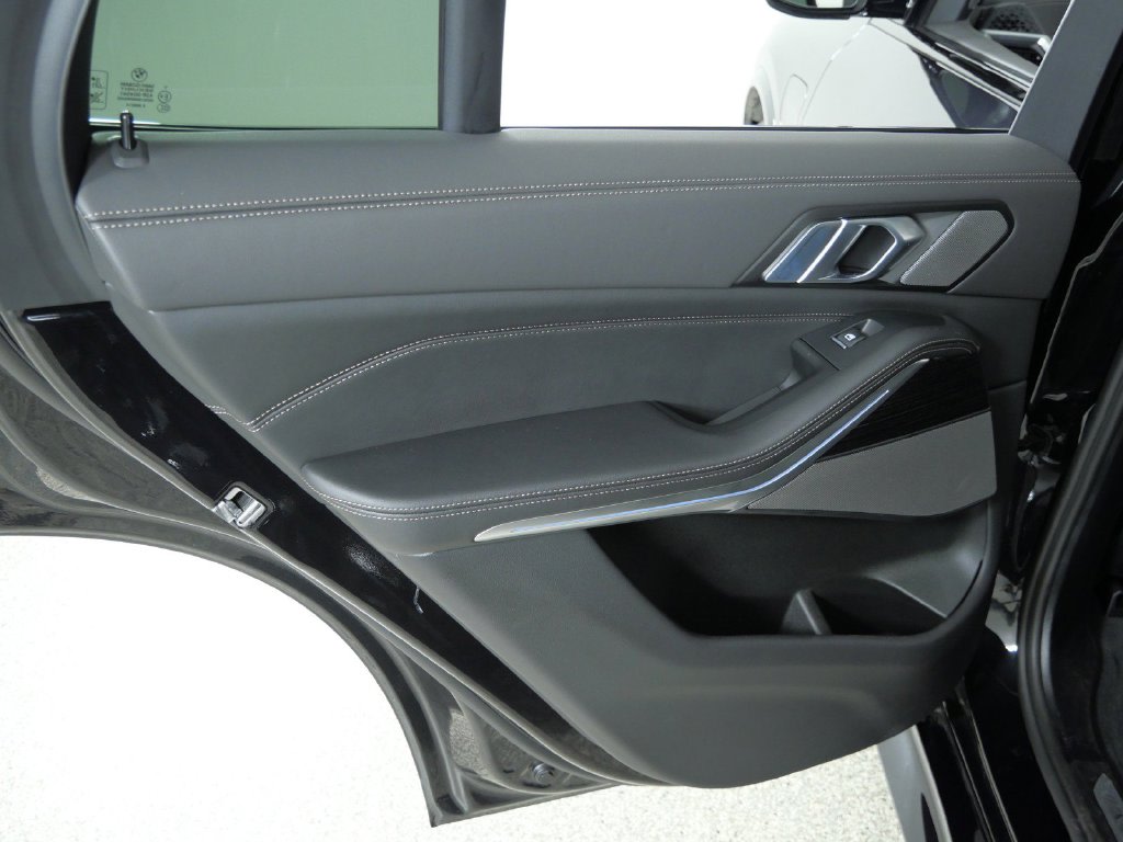Thumbnail: 2026 BMW X5 - 38