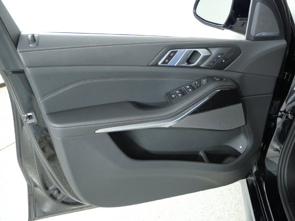 Thumbnail: 2026 BMW X5 - 41