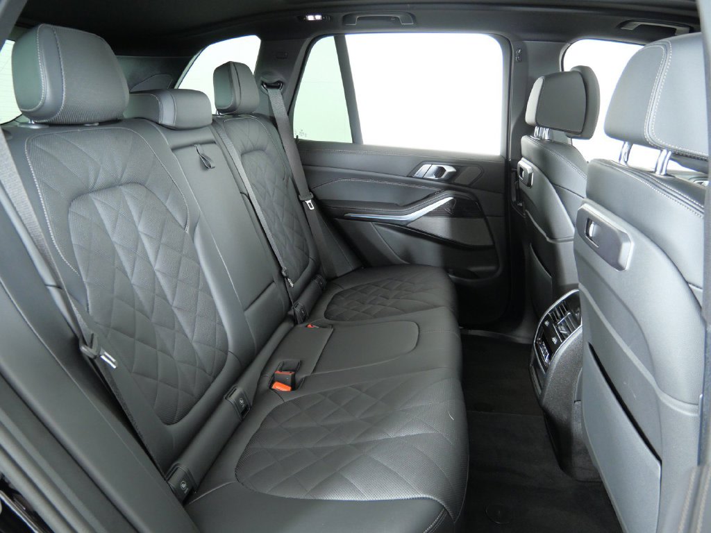 Thumbnail: 2026 BMW X5 - 35