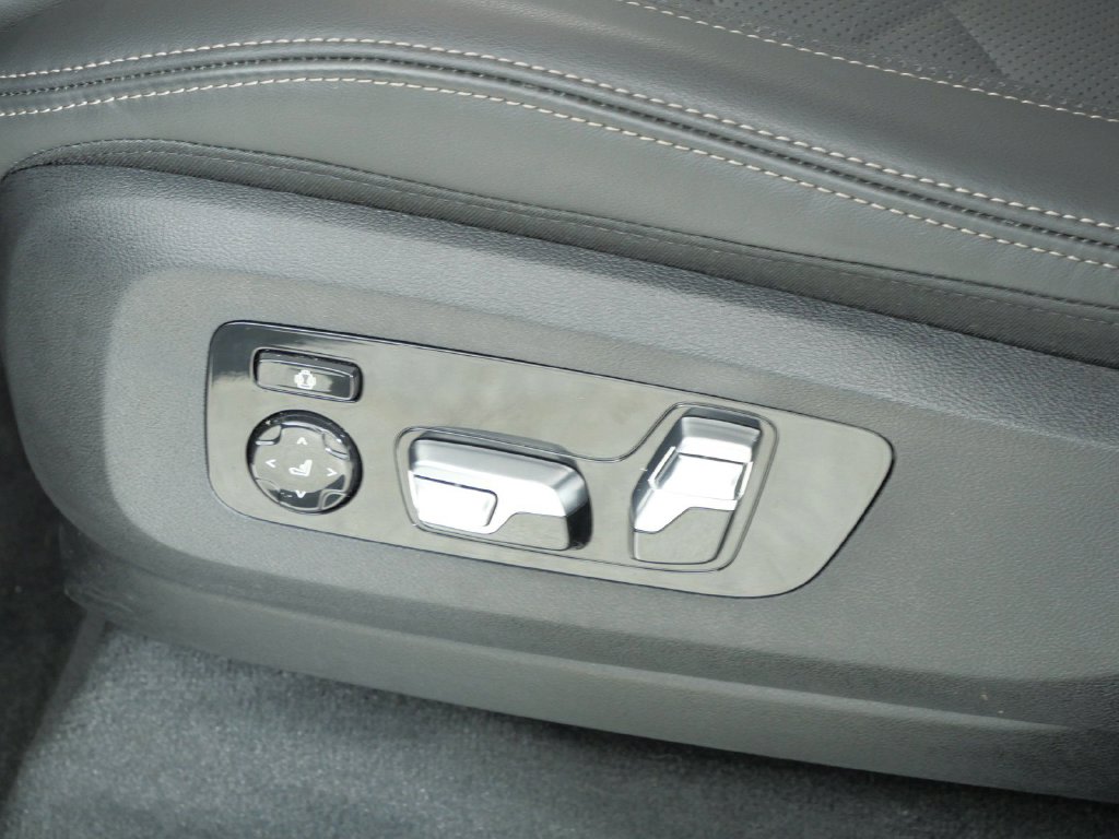 Thumbnail: 2026 BMW X5 - 46