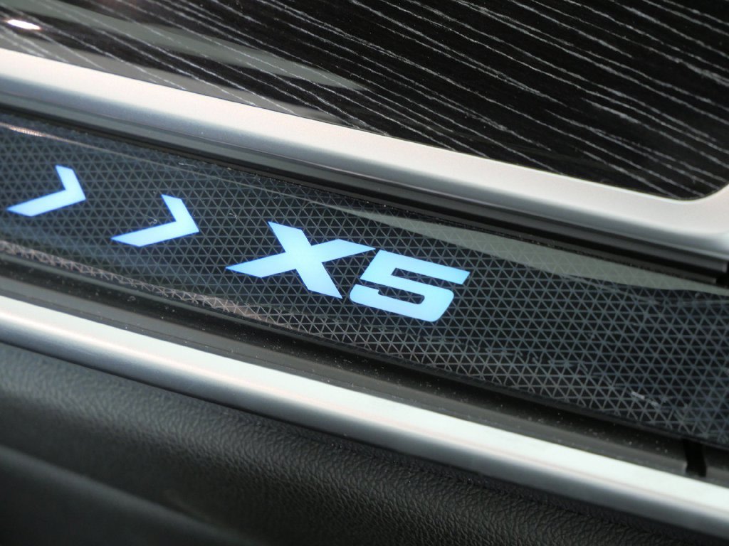 Thumbnail: 2026 BMW X5 - 33