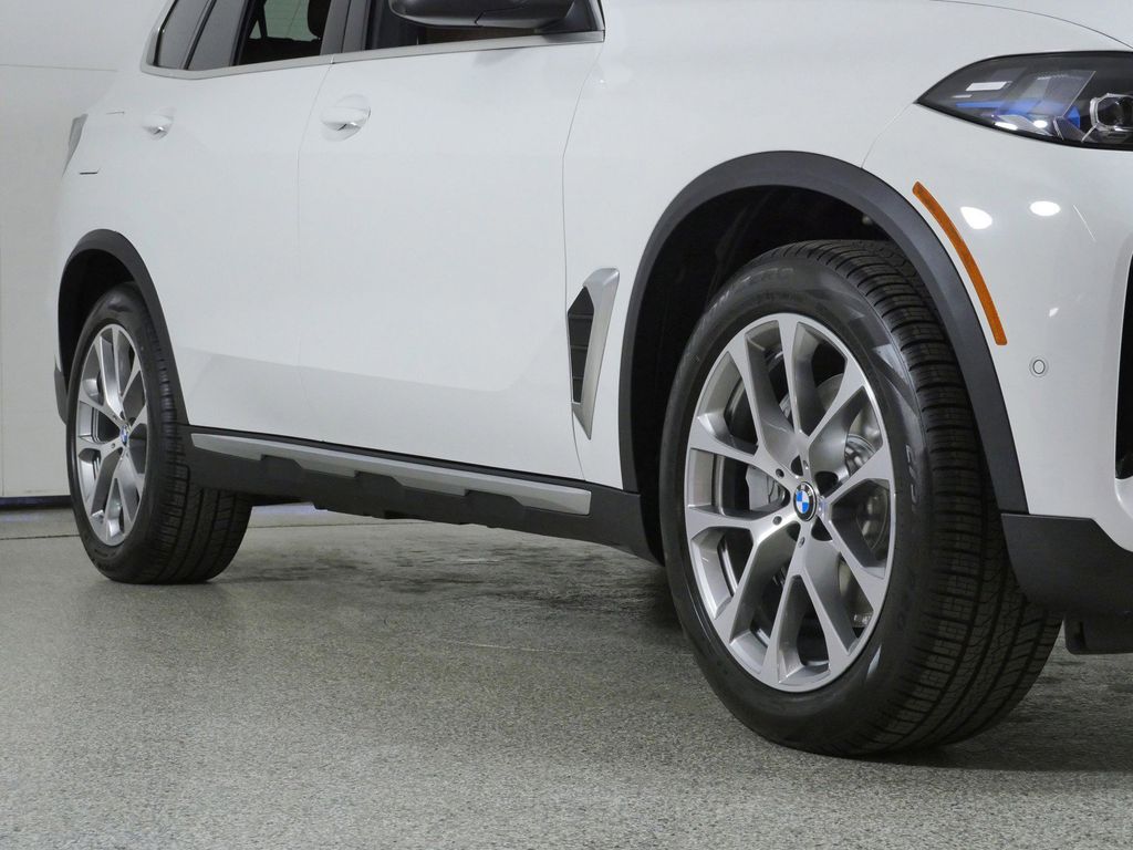 Thumbnail: 2026 BMW X5 - 8