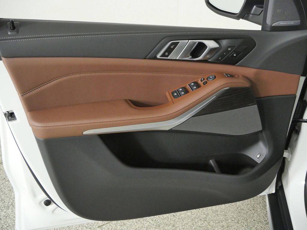 Thumbnail: 2026 BMW X5 - 39