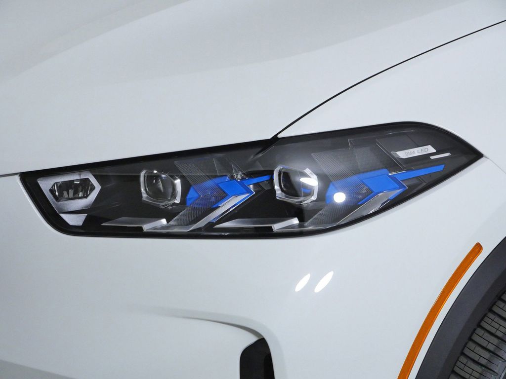 Thumbnail: 2026 BMW X5 - 17