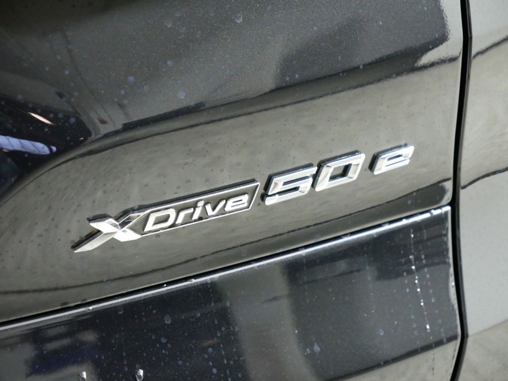 2025 BMW X5 xDrive50e 21