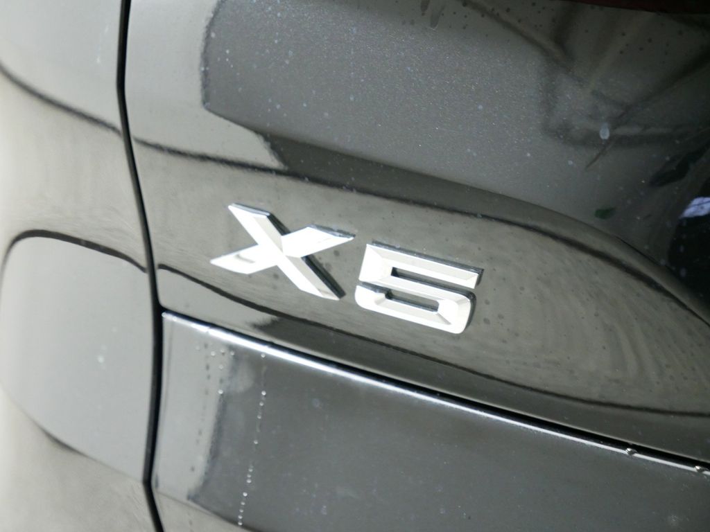 2025 BMW X5 xDrive50e 22