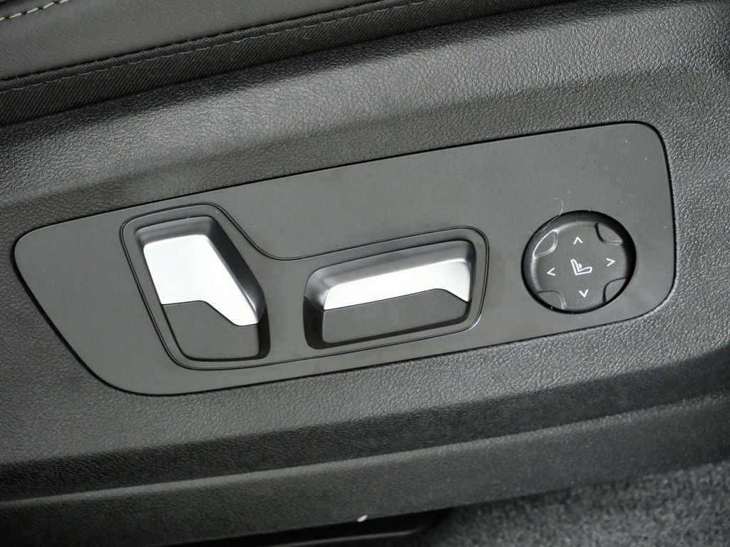 Thumbnail: 2026 BMW X5 - 29
