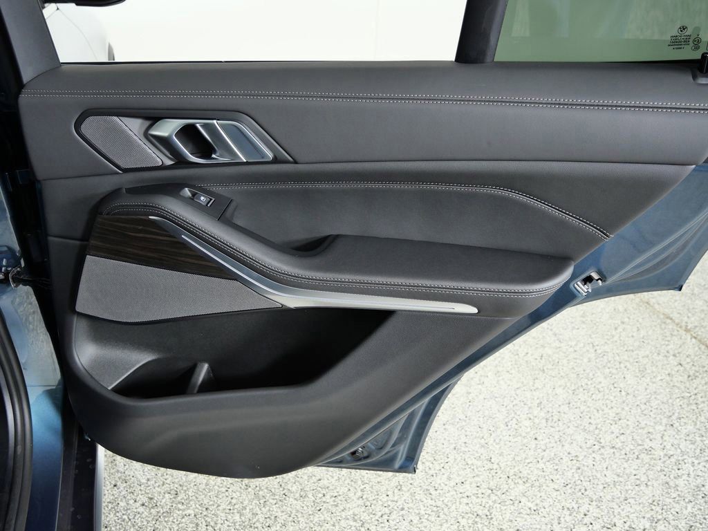 Thumbnail: 2026 BMW X5 - 31