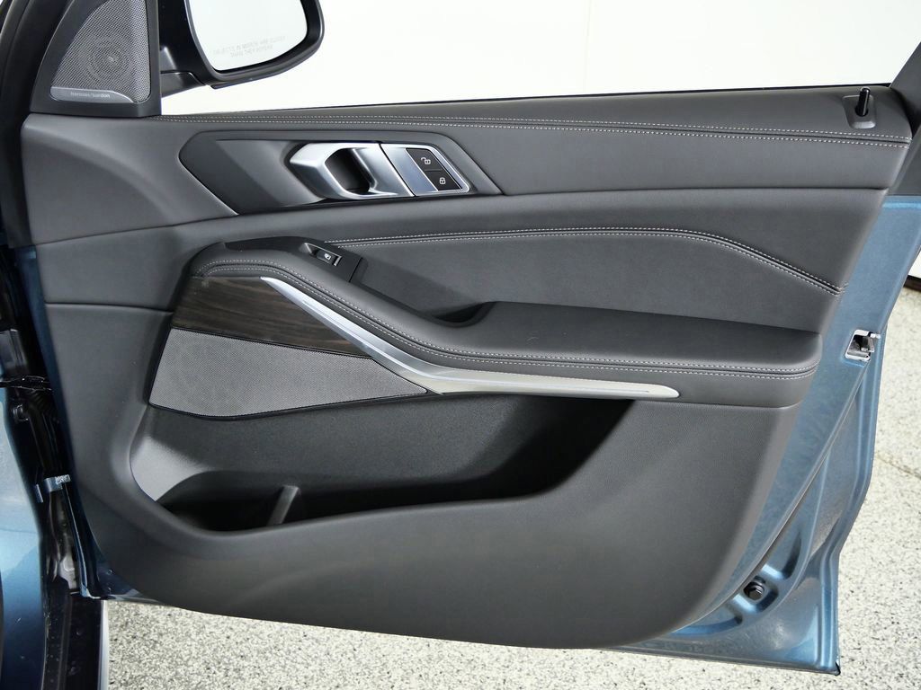 Thumbnail: 2026 BMW X5 - 28