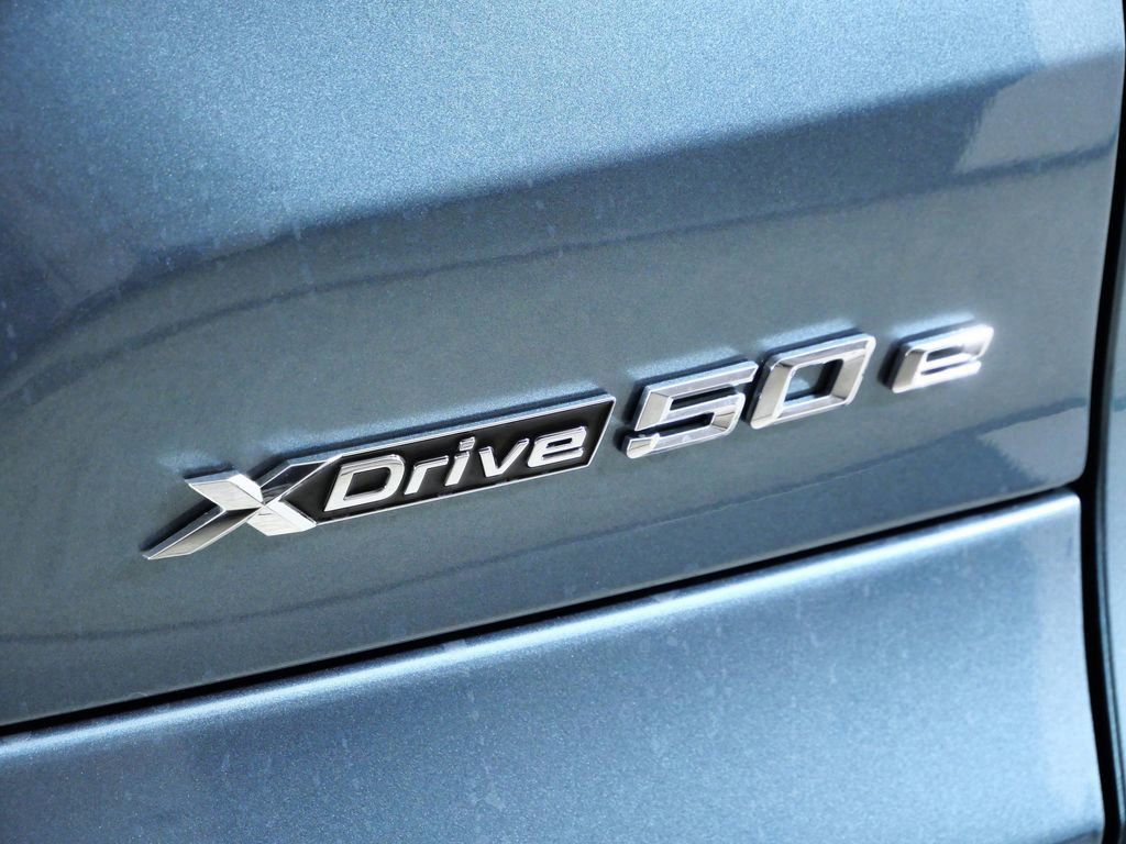 Thumbnail: 2026 BMW X5 - 23