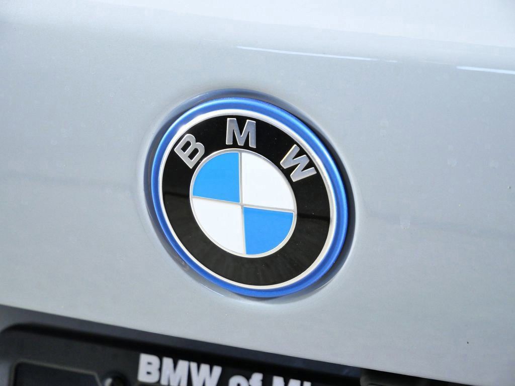 Thumbnail: 2026 BMW X5 - 21