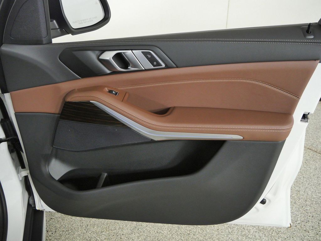 Thumbnail: 2025 BMW X5 - 26