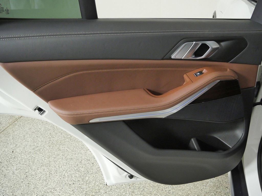 Thumbnail: 2025 BMW X5 - 34