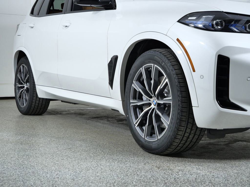 Thumbnail: 2026 BMW X5 - 8