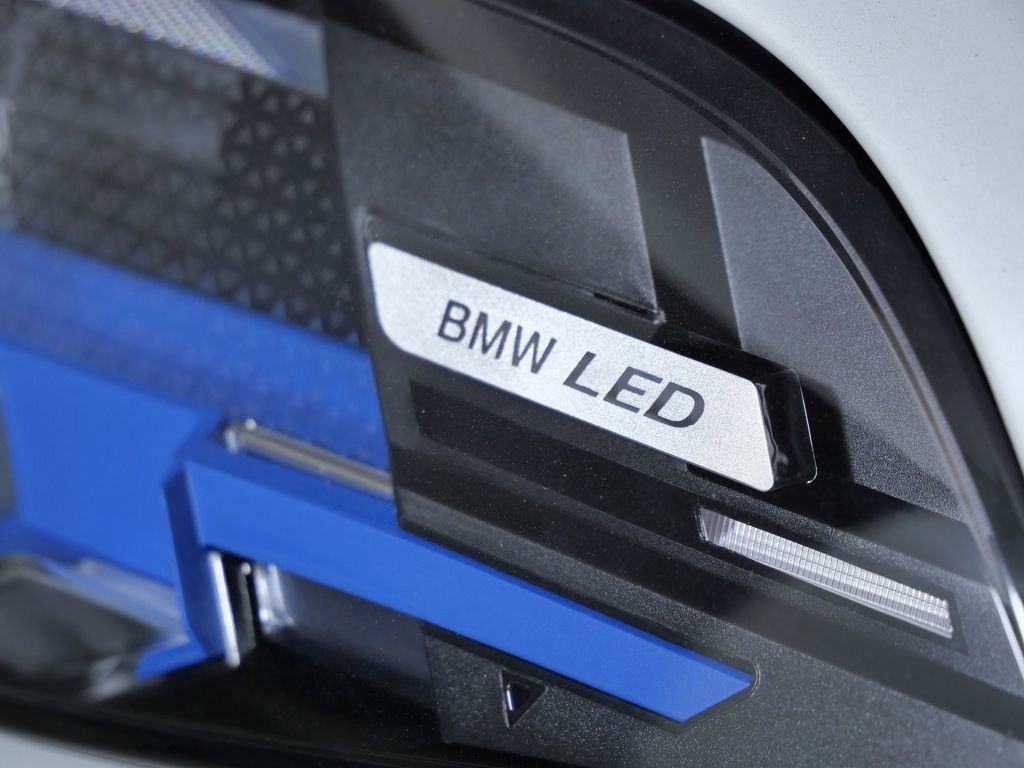 Thumbnail: 2026 BMW X5 - 7
