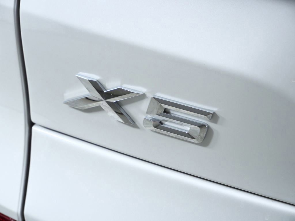 Thumbnail: 2026 BMW X5 - 21