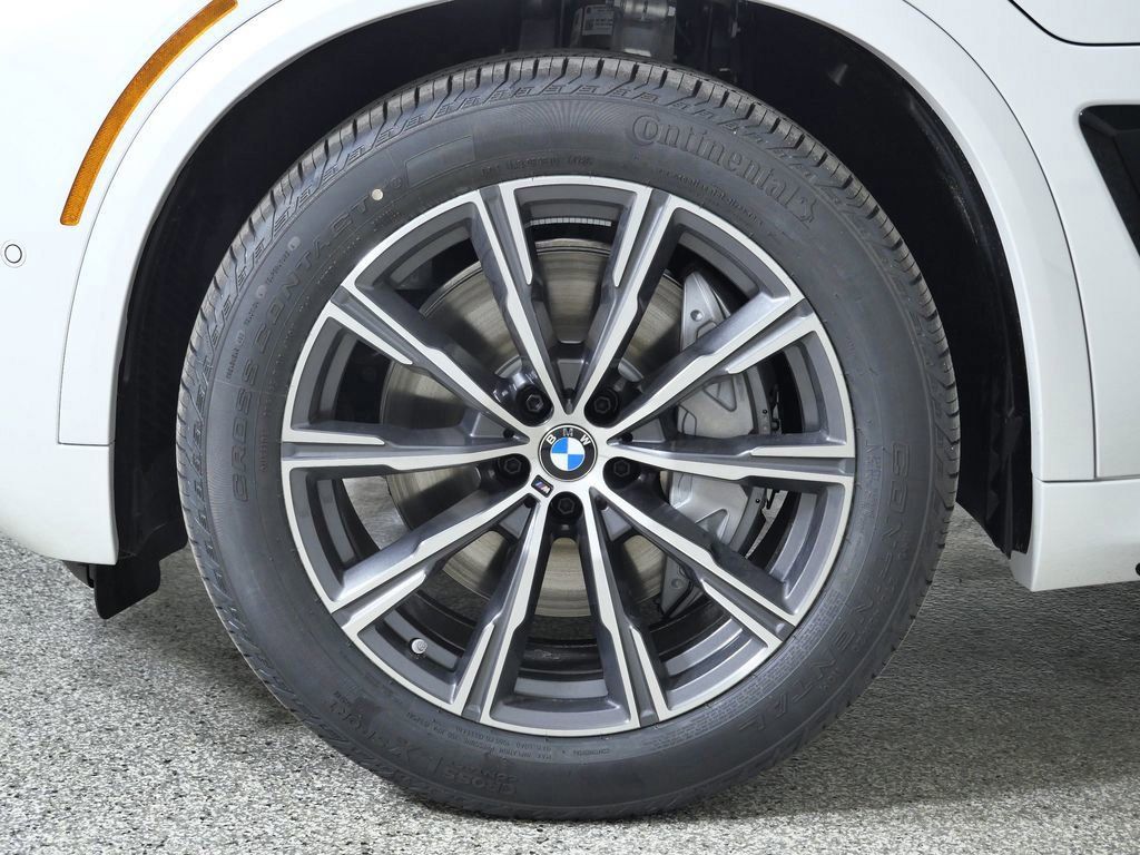 Thumbnail: 2026 BMW X5 - 23