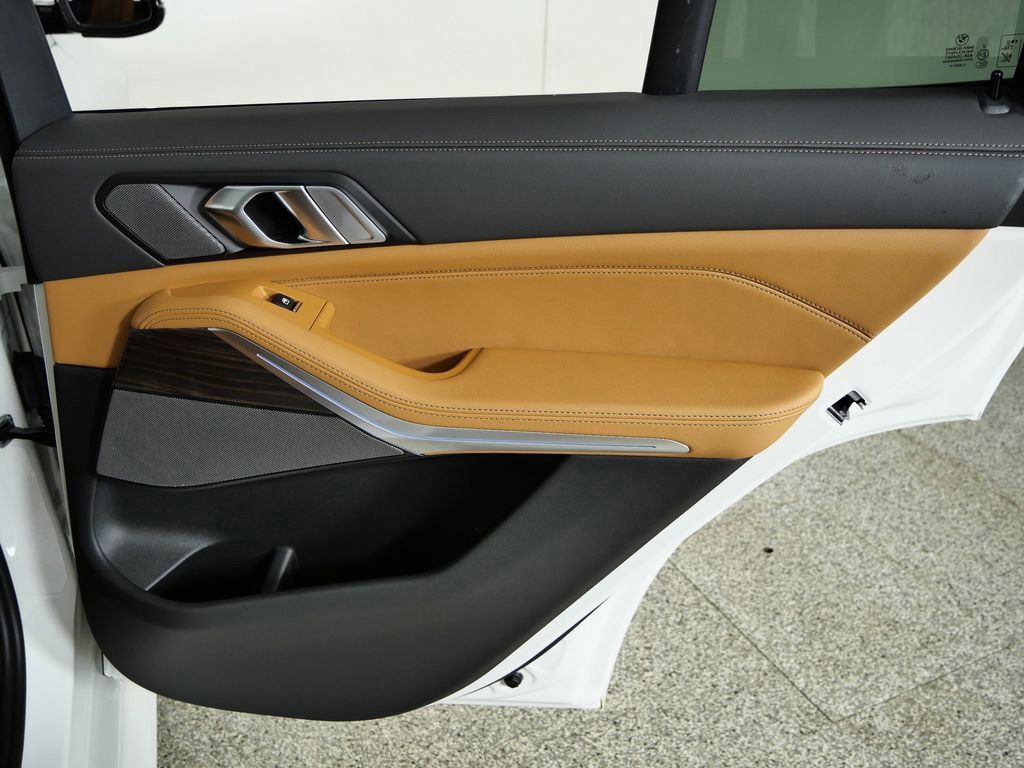 Thumbnail: 2026 BMW X5 - 29