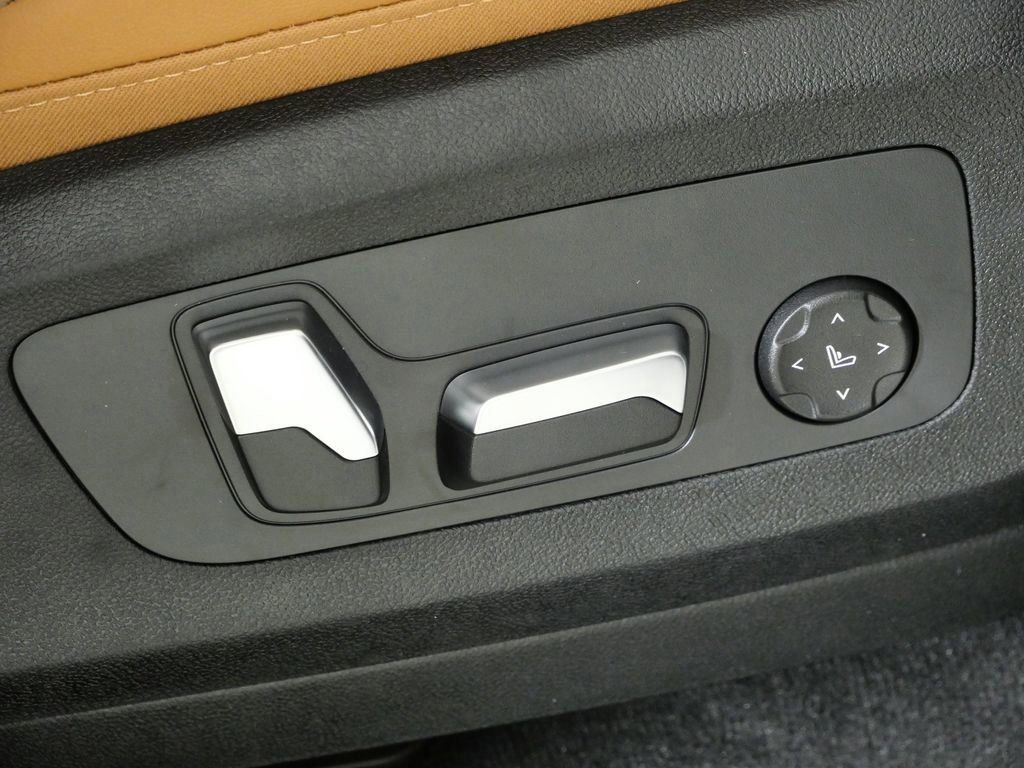 Thumbnail: 2026 BMW X5 - 26