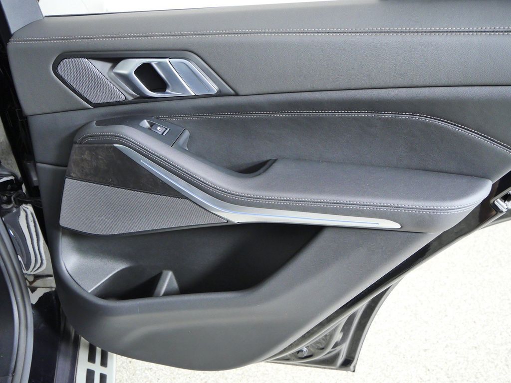 Thumbnail: 2025 BMW X5 - 31