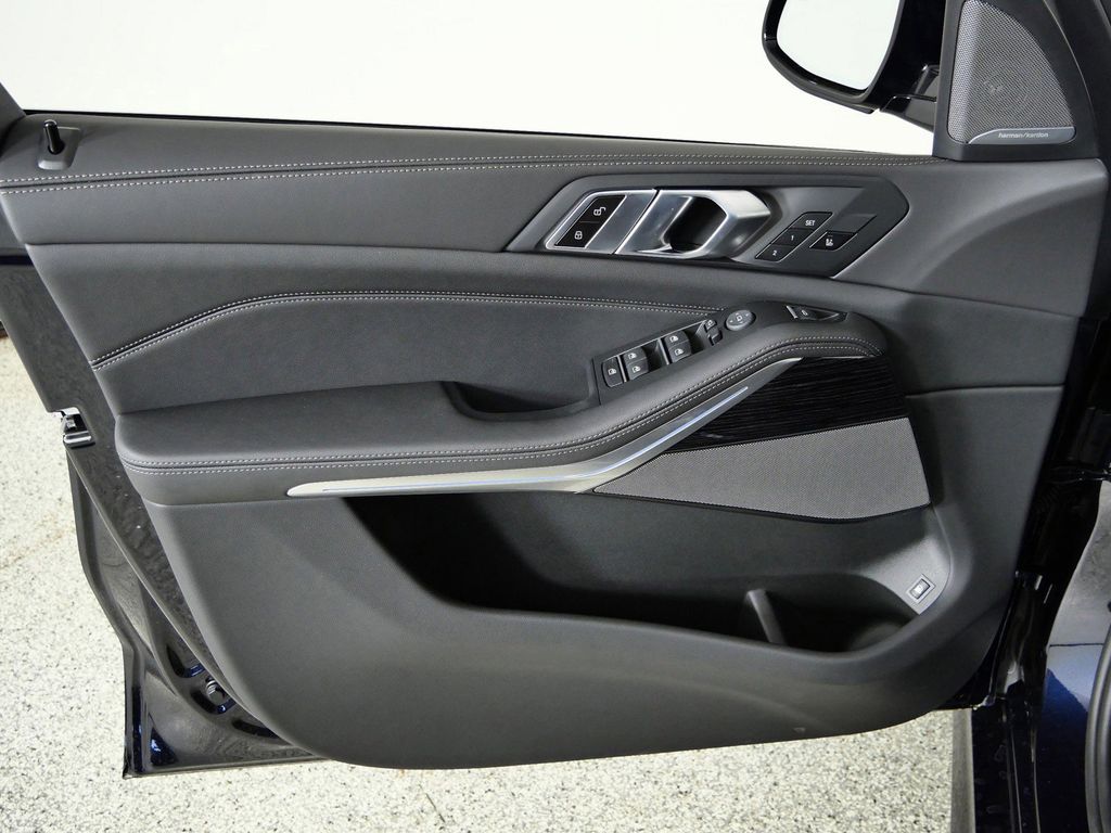 Thumbnail: 2026 BMW X5 - 36
