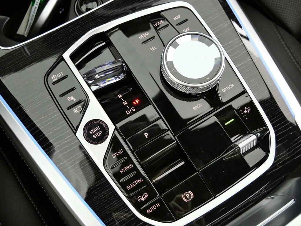Thumbnail: 2026 BMW X5 - 49
