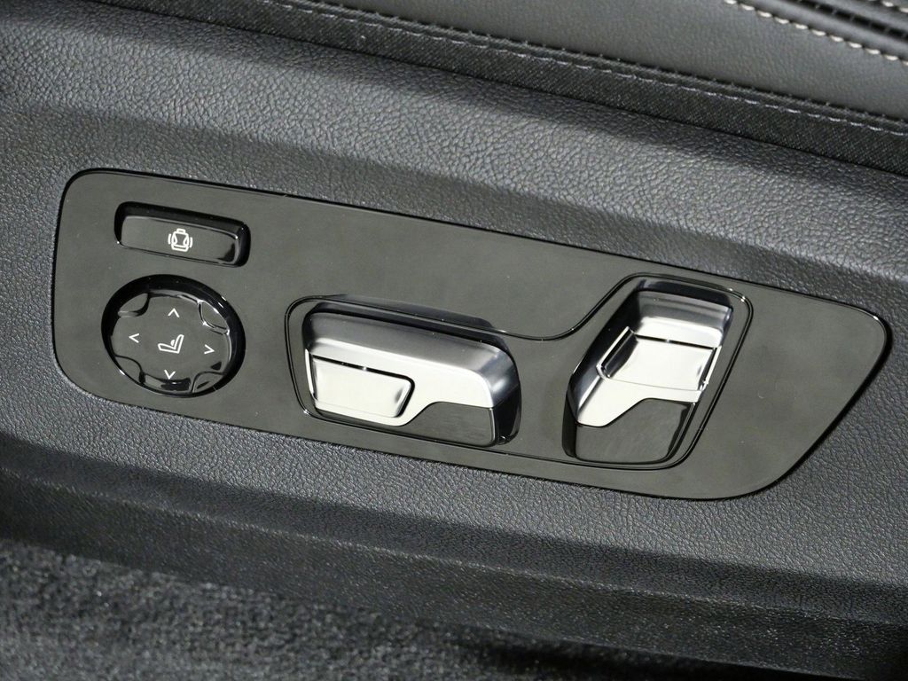 Thumbnail: 2026 BMW X5 - 41