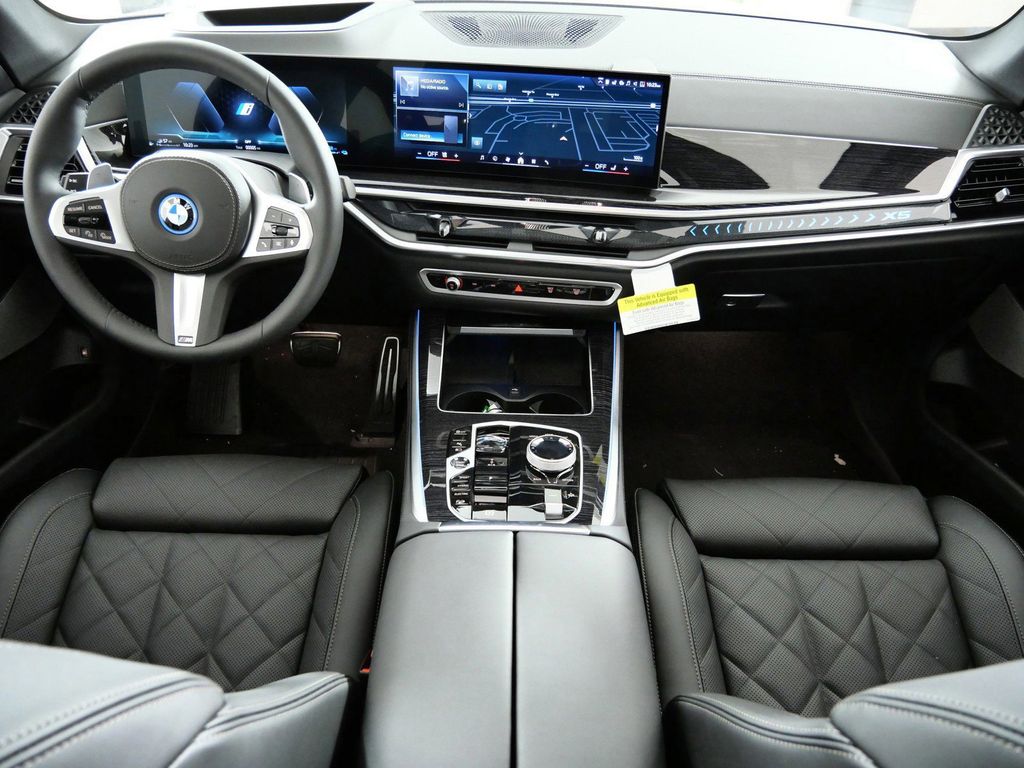 Thumbnail: 2026 BMW X5 - 2