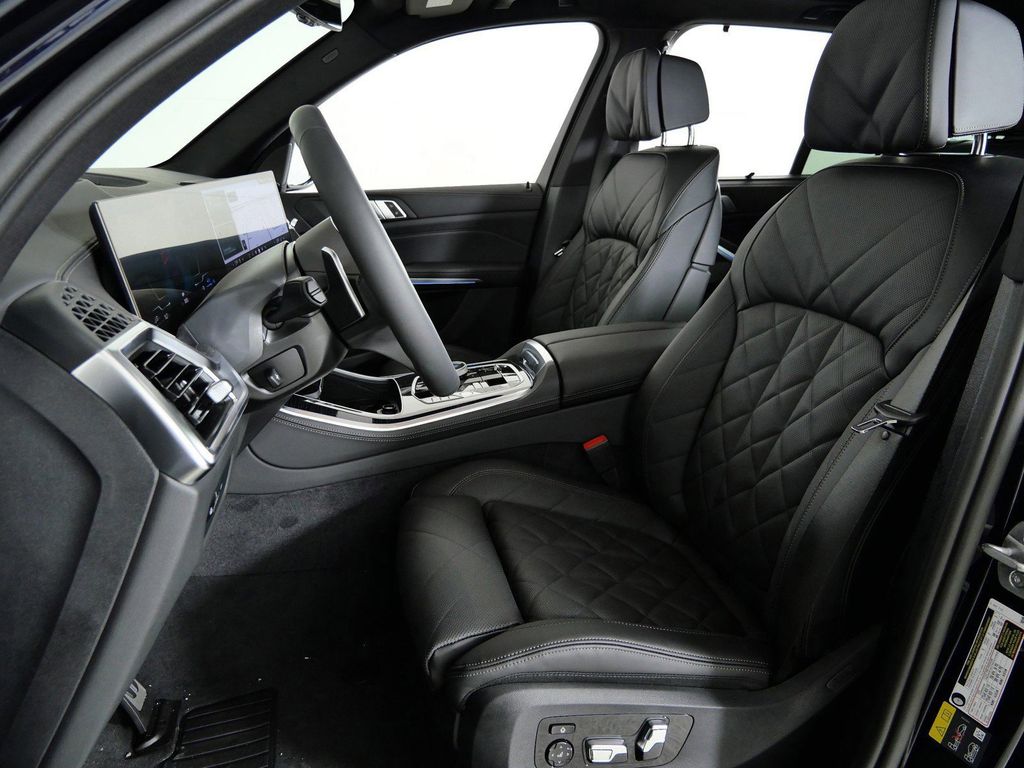 Thumbnail: 2026 BMW X5 - 38