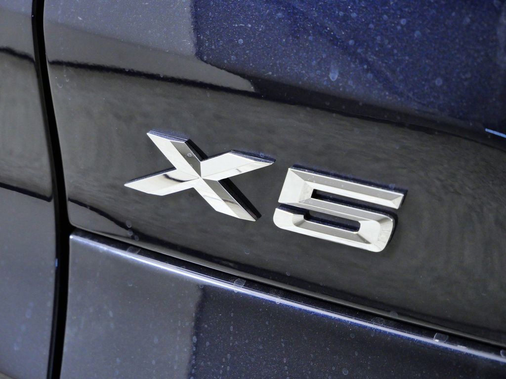 Thumbnail: 2026 BMW X5 - 21