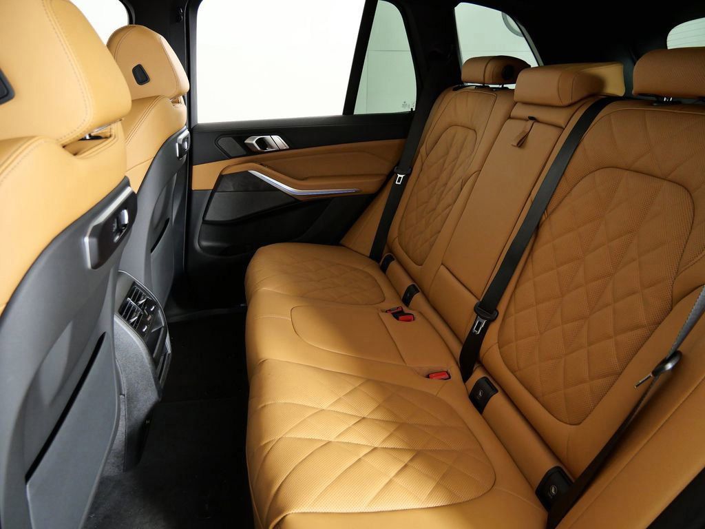 Thumbnail: 2026 BMW X5 - 36