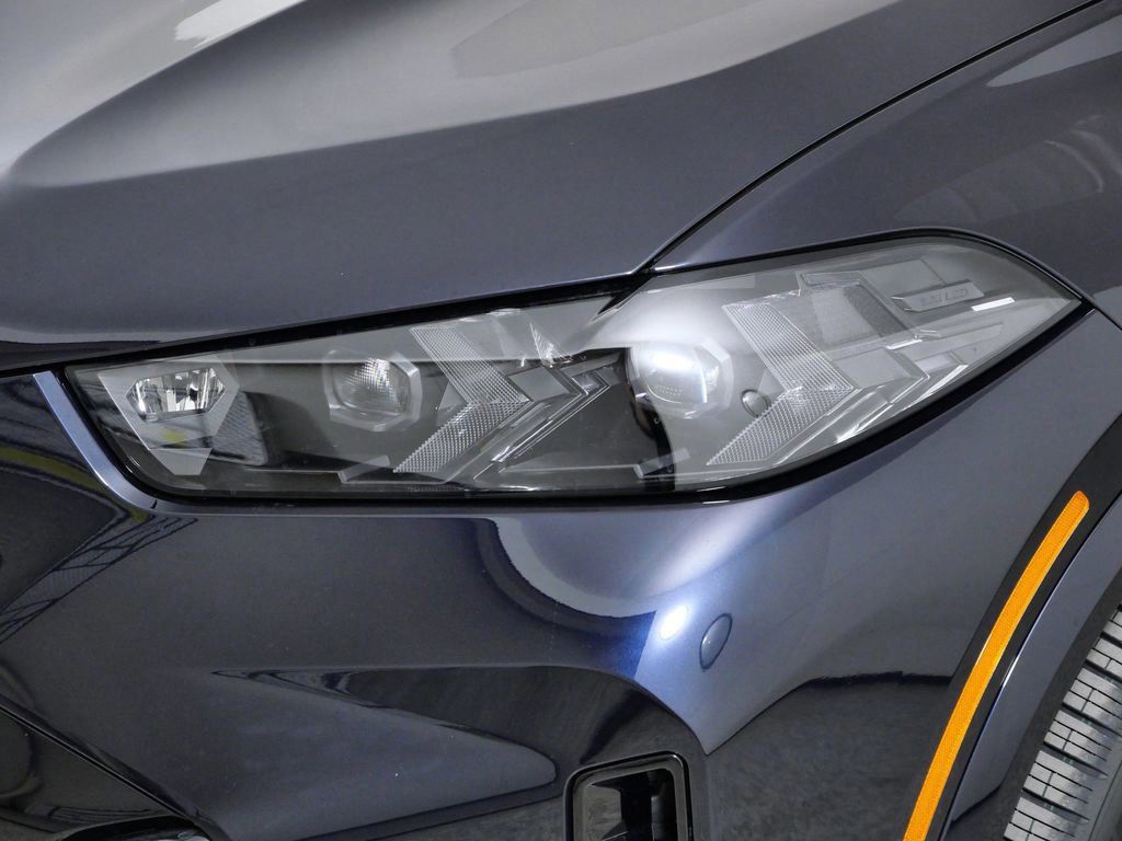 Thumbnail: 2026 BMW X5 - 17