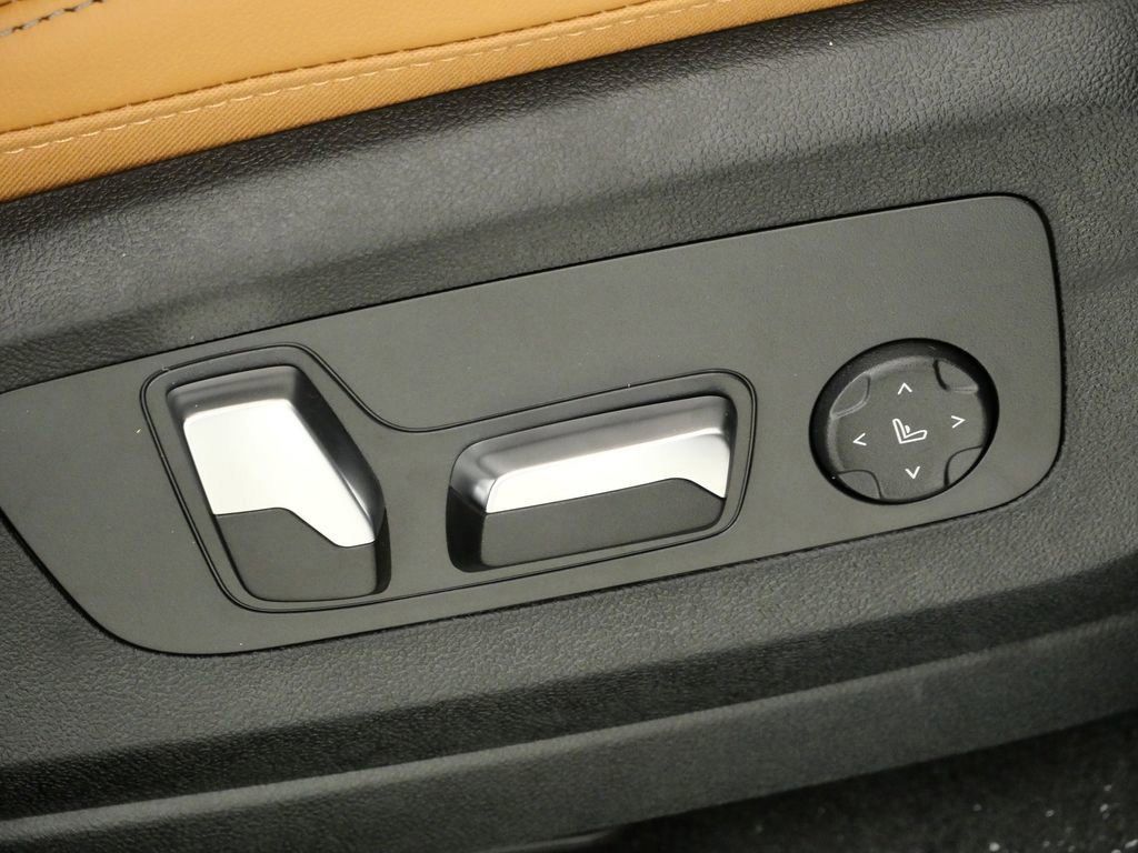 Thumbnail: 2026 BMW X5 - 28