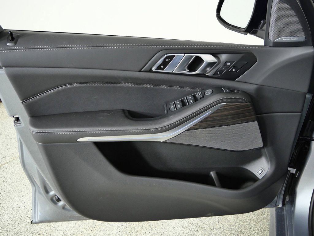 Thumbnail: 2026 BMW X5 - 39