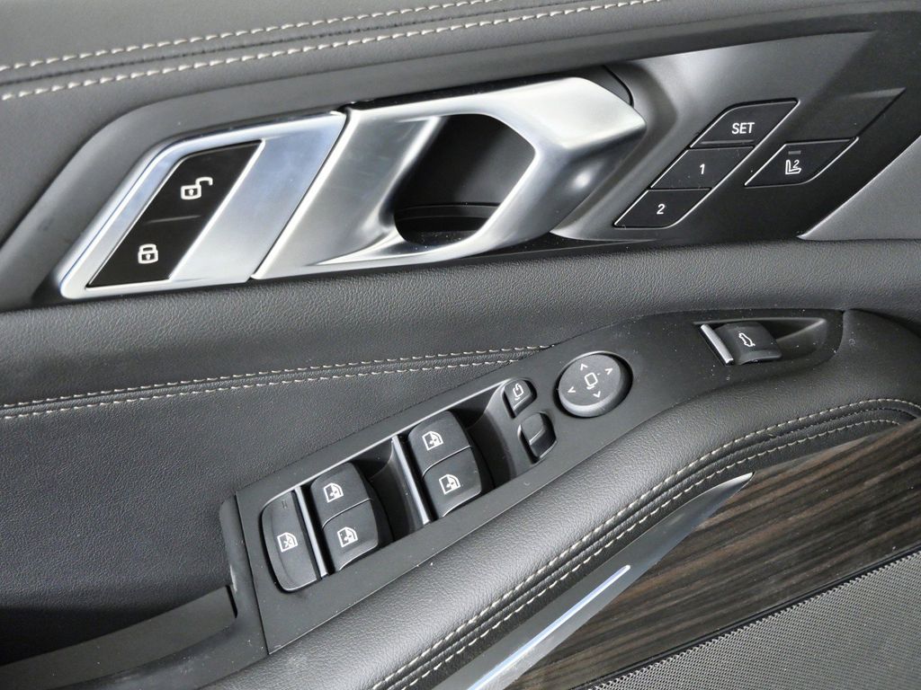 Thumbnail: 2026 BMW X5 - 42