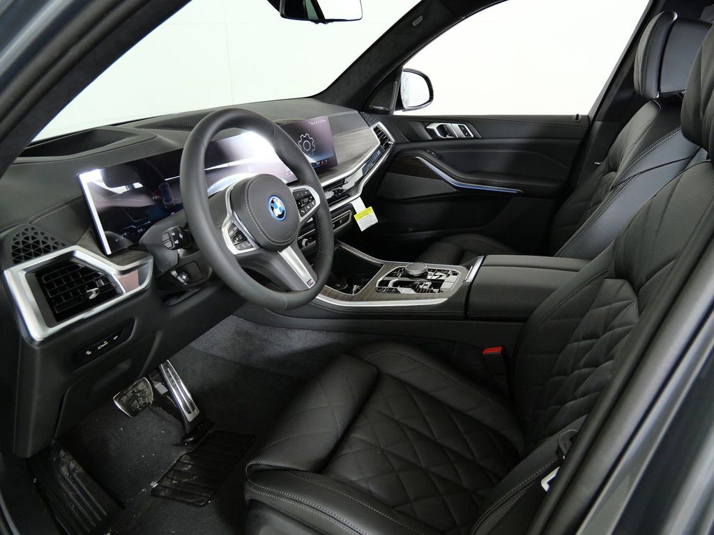 Thumbnail: 2026 BMW X5 - 40