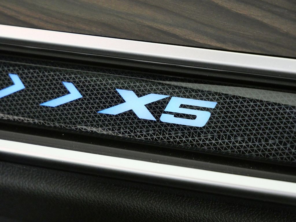 Thumbnail: 2026 BMW X5 - 31